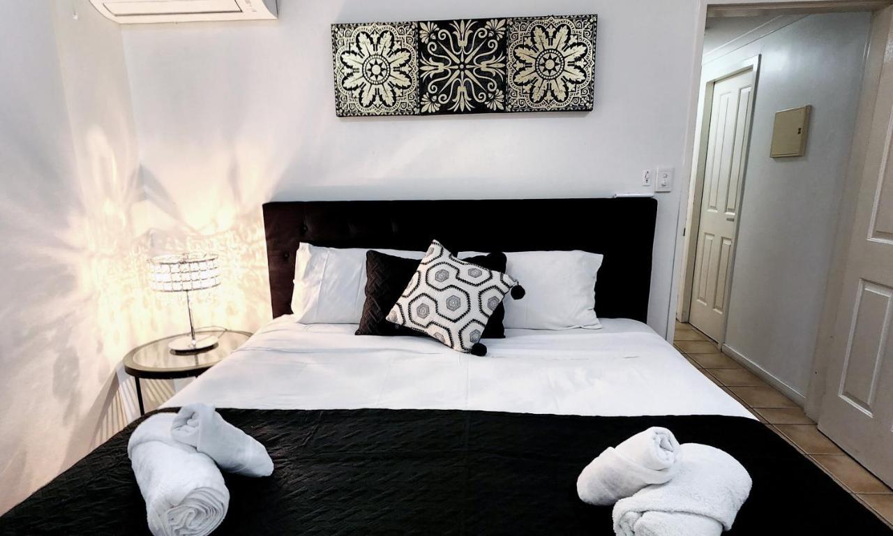 La Villa At Beach Court Airlie Beach Kültér fotó